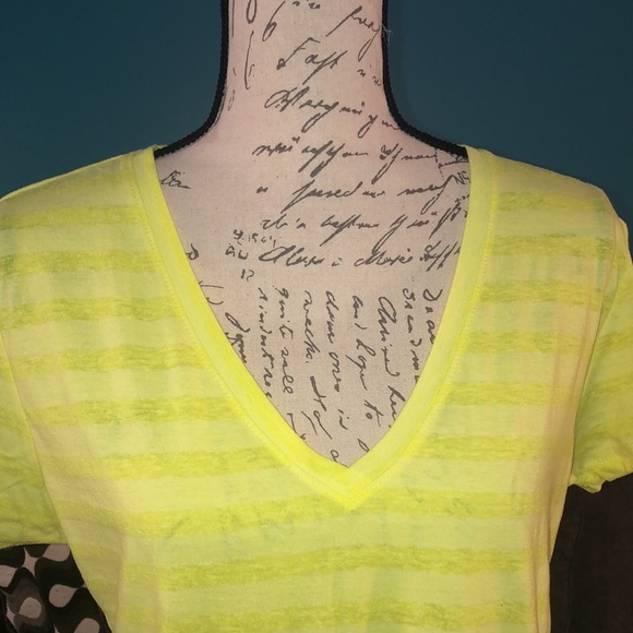 🎉4 for $20 Reebok Burnout Tee, XL - Picture 2 of 5